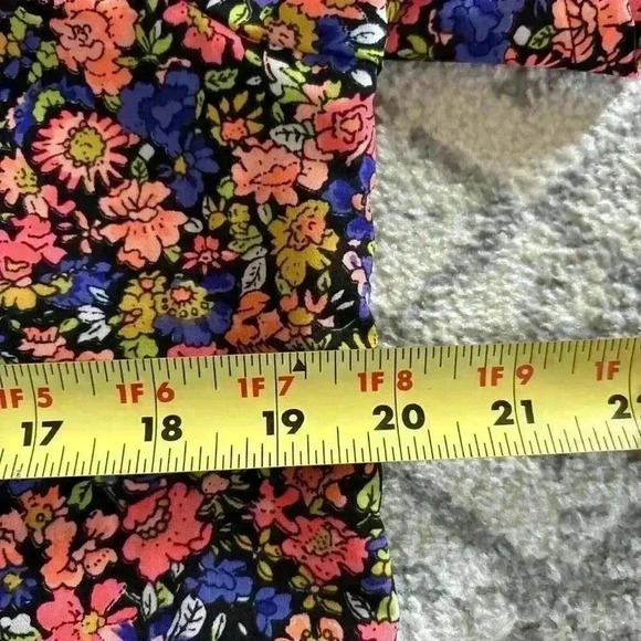 Fun & Flirt Womens Short Sleeve Neon Floral Top Size Large - Picture 7 of 10